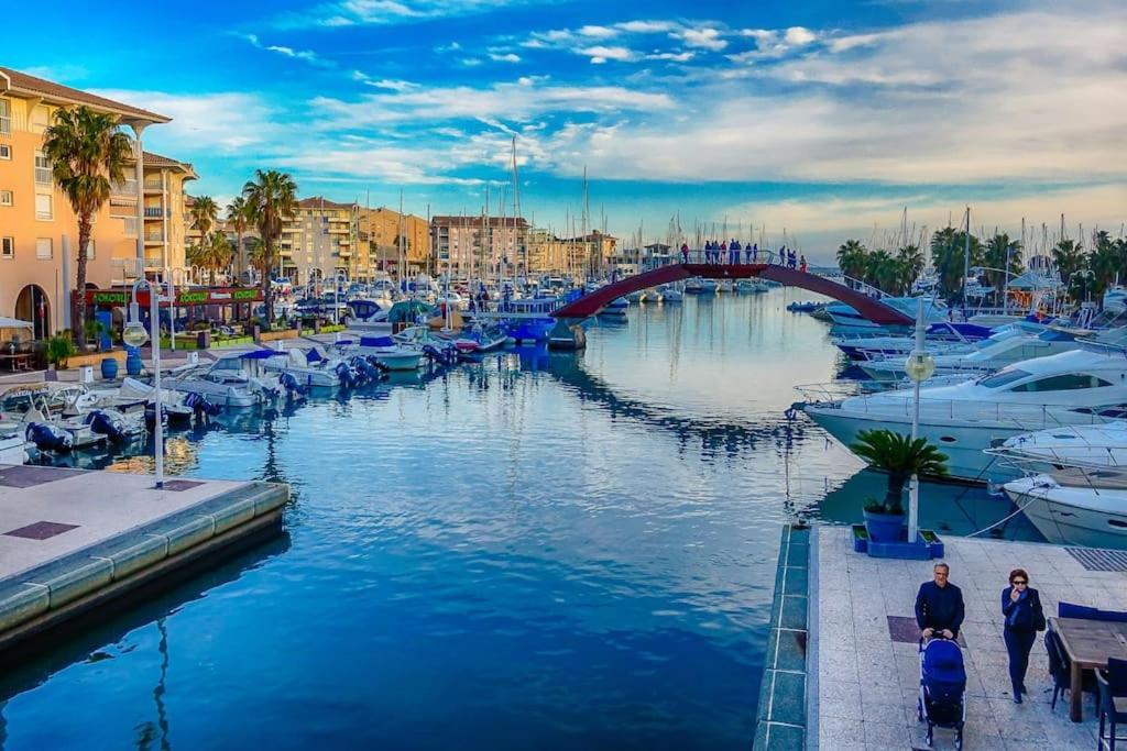 Port-Frejus, Le Paladien, Appartement 2 Pieces Climatise, Terrasse & Parking Екстериор снимка