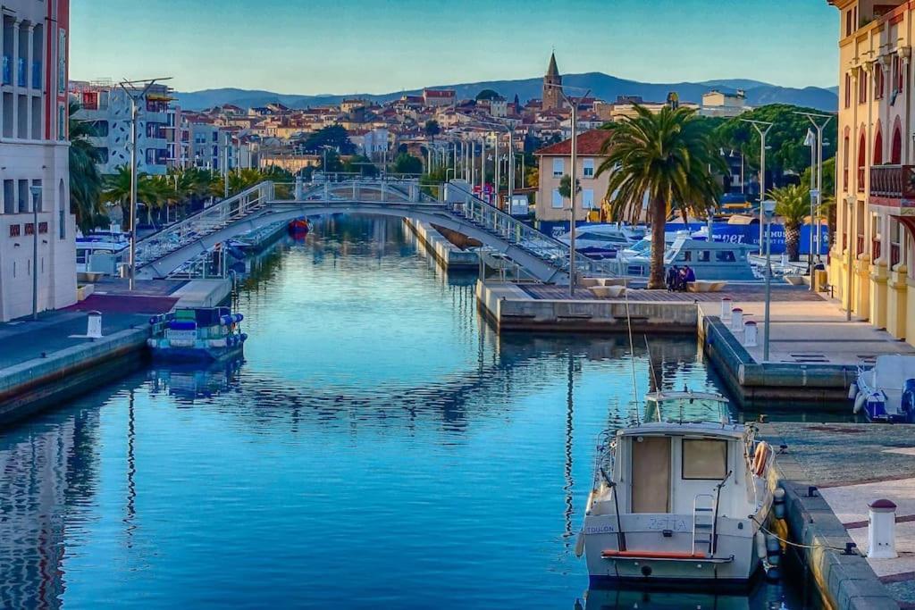 Port-Frejus, Le Paladien, Appartement 2 Pieces Climatise, Terrasse & Parking Екстериор снимка