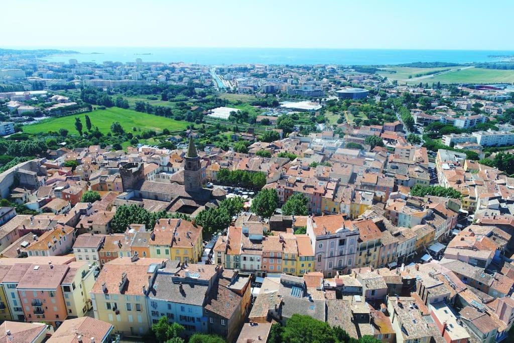 Port-Frejus, Le Paladien, Appartement 2 Pieces Climatise, Terrasse & Parking Екстериор снимка