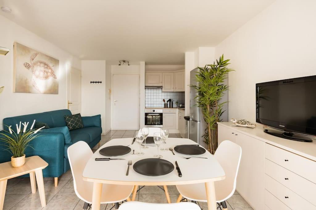 Port-Frejus, Le Paladien, Appartement 2 Pieces Climatise, Terrasse & Parking Екстериор снимка