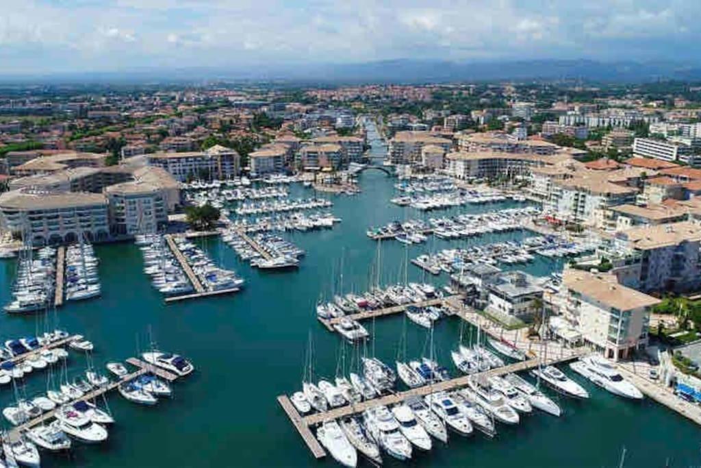Port-Frejus, Le Paladien, Appartement 2 Pieces Climatise, Terrasse & Parking Екстериор снимка